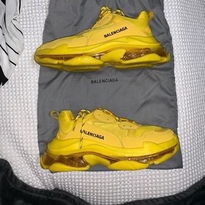 Size 10 men yellow Balenciaga